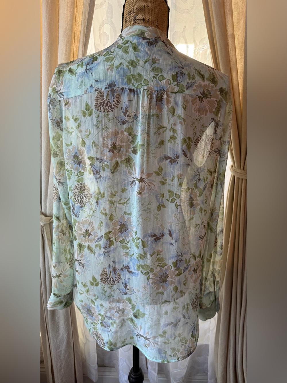 KUT From The Kloth Floral Chiffon Blouse Sheer Mint Blue Size L - Picture 6 of 10